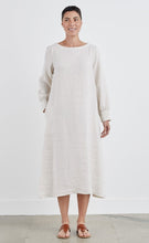 Load image into Gallery viewer, Cut Loose Hanky Linen Long Sleeve Maxi Dress