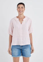 Load image into Gallery viewer, Cut Loose Hanky Linen Ruffle Collar Top