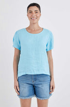 Load image into Gallery viewer, Cut Loose Hanky Linen Pleat Short Sleeve Top