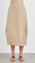 Load image into Gallery viewer, Cut Loose Hanky Linen Side Pleat Skirt