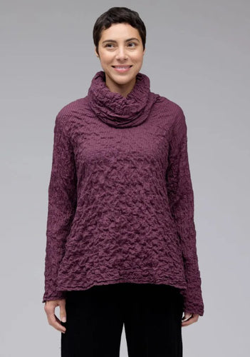 Cut Loose Black/White Crinkle Mini Plaid Cowl Neck Pullover