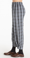 Load image into Gallery viewer, Cut Loose Crinkle Plaid Side Pleat Lantern Pant