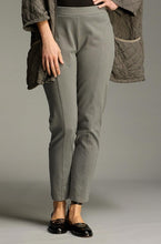 Load image into Gallery viewer, Cut Loose Ponti Seamed Legging