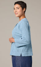 Load image into Gallery viewer, Cut Loose Grey Stripe Crinkle 3/4 Sleeve Cropped Jacket