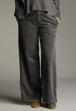 Load image into Gallery viewer, Cut Loose Lux Cord Wide Leg Zip Pant