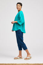 Load image into Gallery viewer, Cut Loose Organic Poplin Tapered Crop Pant