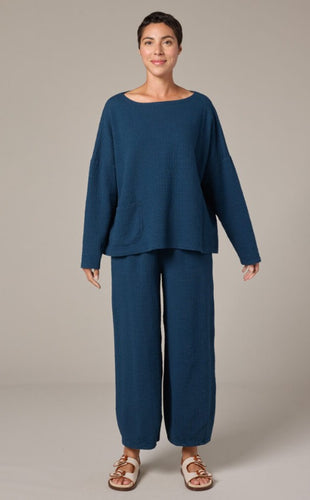 Cut Loose Pucker Doublecloth One Size Pocket Pullover