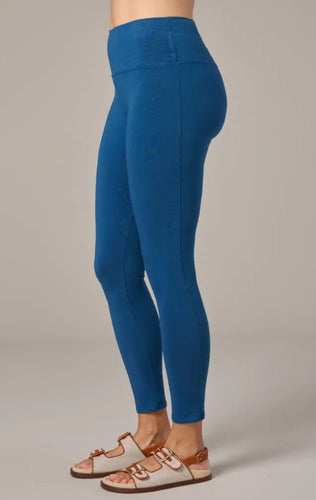 Cut Loose Solid Cotton Lycra Back Pocket Legging