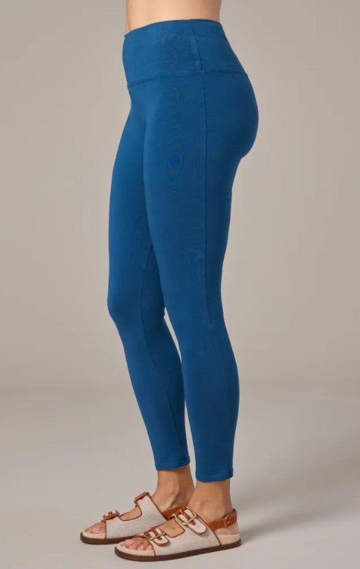 Cut Loose Solid Cotton Lycra Back Pocket Legging