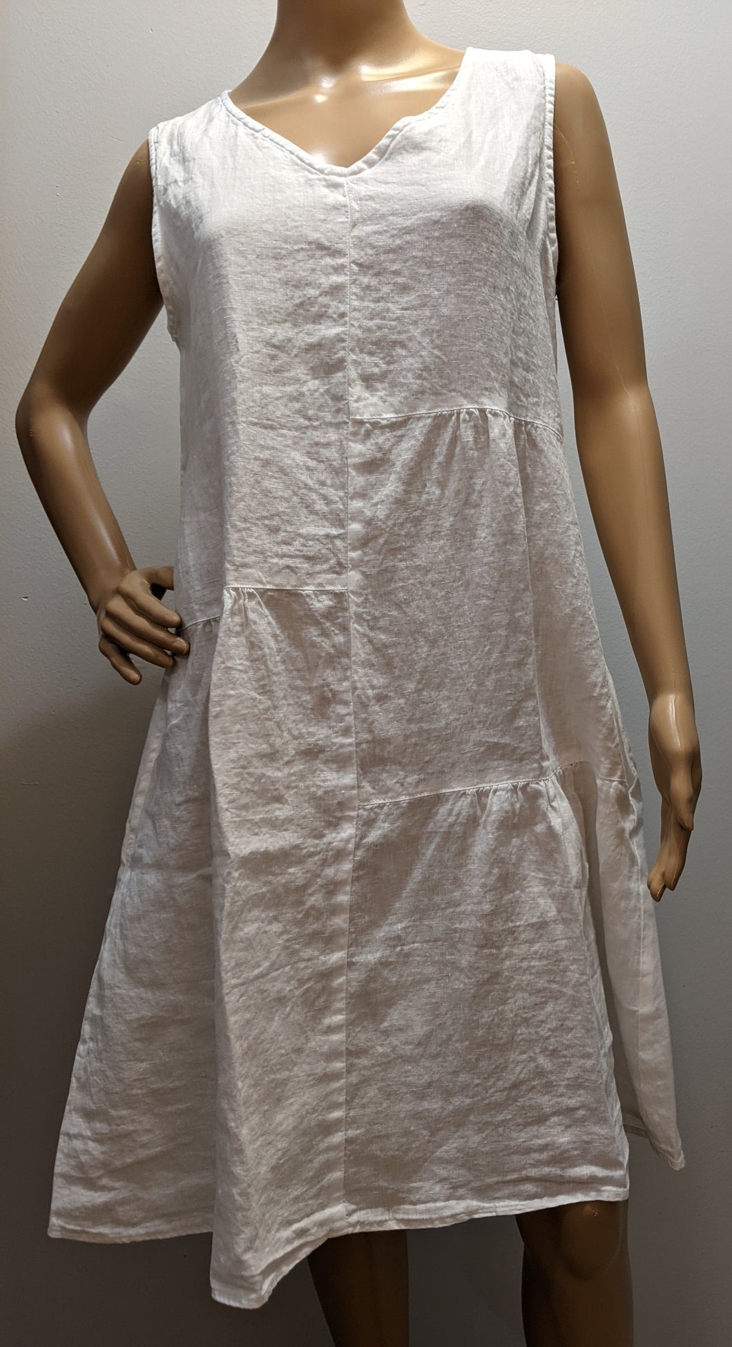 Cut Loose Hanky Linen Patch Dress (M, White)- On Sale! Cut Loose Hanky Linen Patch Dress (M, White)- On Sale!