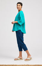 Load image into Gallery viewer, Cut Loose Hanky Linen One Size Pullover