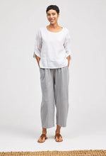 Load image into Gallery viewer, Cut Loose Hanky Linen Tulip Sleeve Top