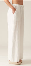 Load image into Gallery viewer, Cut Loose Solid Linen Wide Leg Pleat Pant