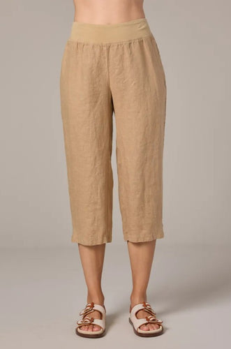 Cut Loose Solid Linen Capri Pant