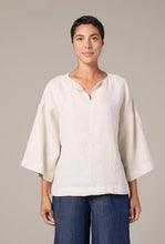 Load image into Gallery viewer, Cut Loose Solid Linen Split Neck Pullover