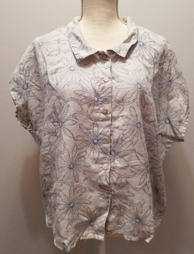 Cut Loose Daisy Short Sleeve Boxy Shirt (L, Aluminum)- On Sale!