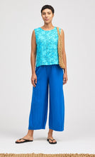 Load image into Gallery viewer, Cut Loose Linen Cotton Jersey Cropped Pant with Darts