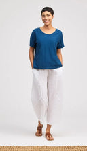 Load image into Gallery viewer, Cut Loose Linen Cotton Jersey V-Neck Tee