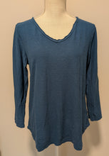 Load image into Gallery viewer, Cut Loose Linen Cotton Jersey 3/4 Sleeve V-Neck Top (M, Naval or Riviera)- On Sale!