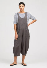 Load image into Gallery viewer, Cut Loose Navy Stripe Elbow Sleeve Top