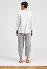 Load image into Gallery viewer, Cut Loose Pinhole Crop Easy Shirt