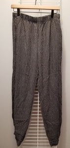 Cut Loose Crinkle Check Side Pleat Lantern Pant (L, Black