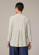 Load image into Gallery viewer, Cut Loose Crinkle Check Crop Easy Shirt