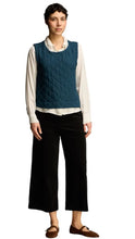Load image into Gallery viewer, Cut Loose Vintage Satin Fitted Shirt
