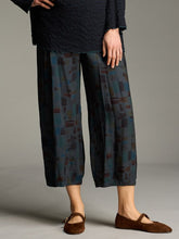 Load image into Gallery viewer, Cut Loose Sea Glass Cropped Pant with Darts