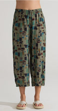 Load image into Gallery viewer, Cut Loose Check Sea Glass Cropped Pant w Darts