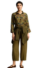 Load image into Gallery viewer, Cut Loose Sea Glass Crop Easy Shirt