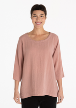 Load image into Gallery viewer, Cut Loose Fall Parachute 3/4 Sleeve Vent Top