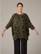 Load image into Gallery viewer, Cut Loose Floral Jacquard One Size Pullover