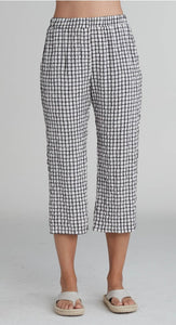 Cut Loose Black and White Plaid Easy Crop Pant