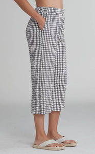 Cut Loose Black and White Plaid Easy Crop Pant