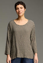 Load image into Gallery viewer, Cut Loose Black White Crinkle Plaid 3/4 Sleeve Aline Top