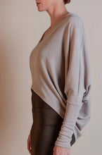Load image into Gallery viewer, Revir Cocoon Sweater
