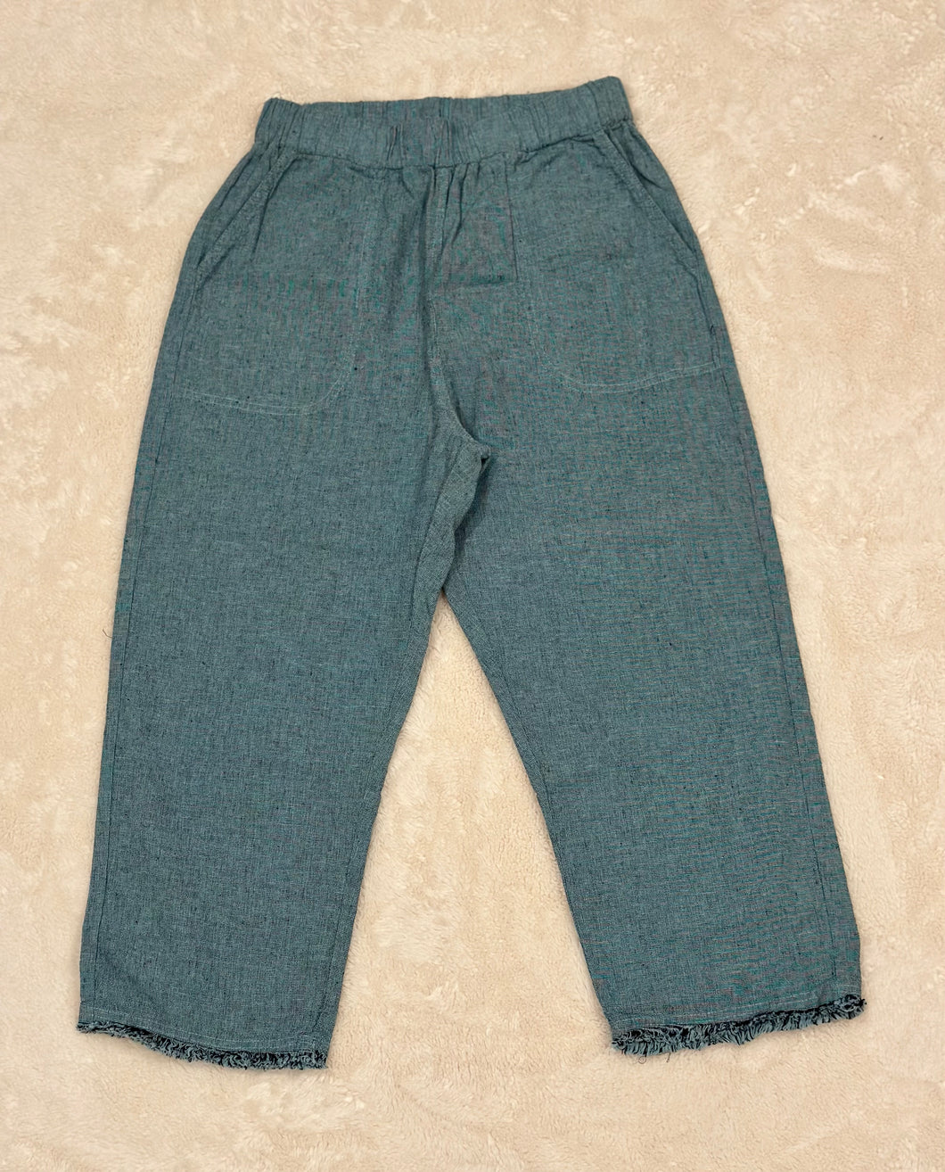 Cut Loose Mini Crosshatch Raw Edge Crop (S, Spa) - On Sale!